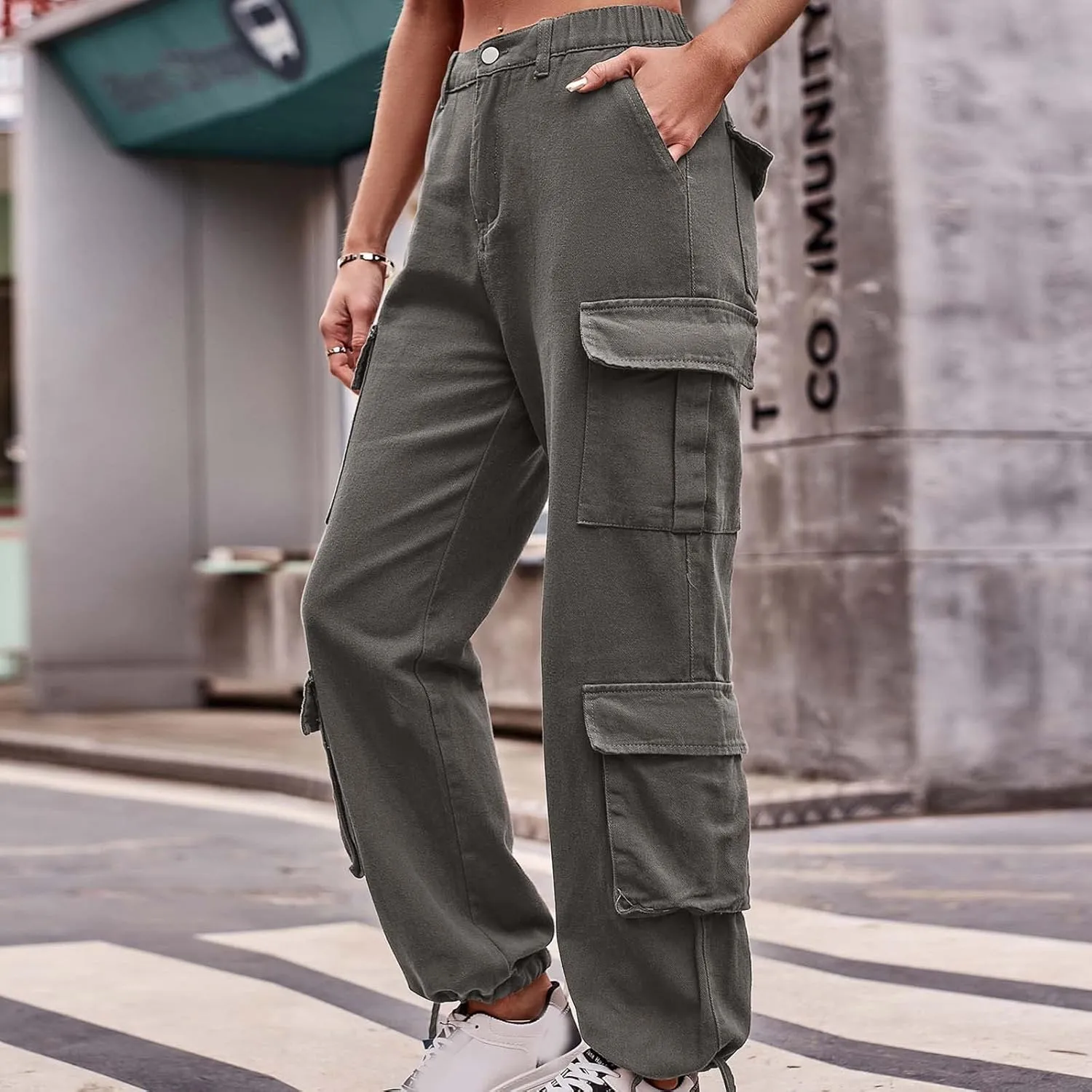 BZGTZT Women Cargo Pants Jeans Casual High Waisted Baggy Stretch Straight Leg Trousers Denim Pants Y2k Pants with Pockets
