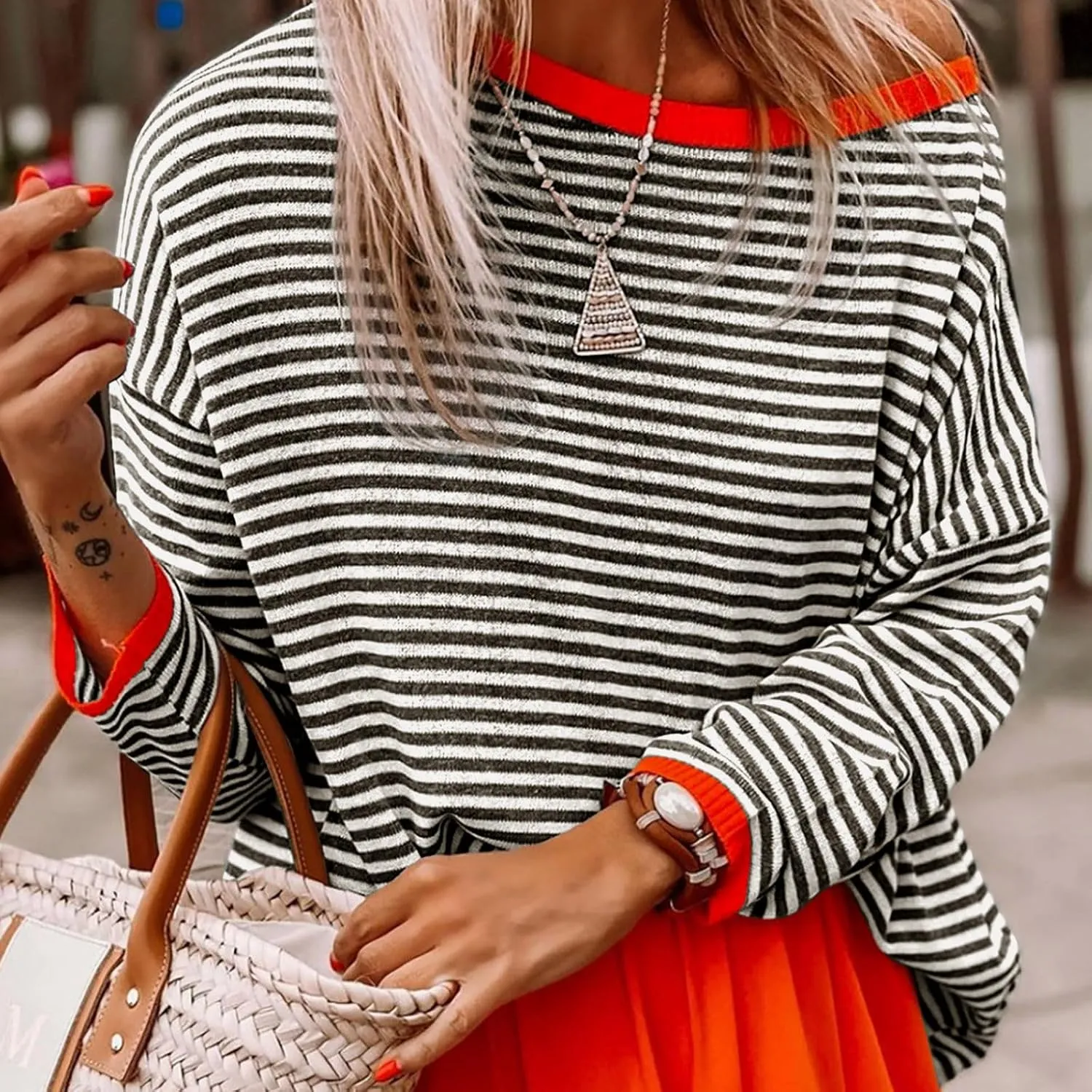 Womens Sweater Fashion Dressy Striped Crewneck Long Sleeve Knitted Pullover Tops Casual Loose Fit Streetwear Sweater